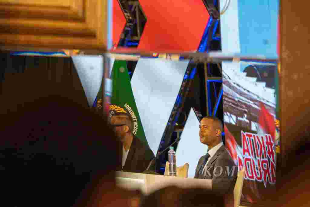 Bersama Patrick Kluivert Indonesia Menatap Piala Dunia 2026 - Pelatih tim nasional Indonesia Patrick Kluivert hanya mengusung