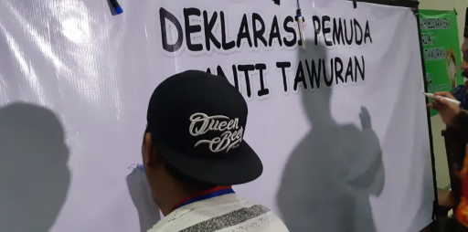 Arena Perang di Manggarai yang Tidak Menyambangi Miring