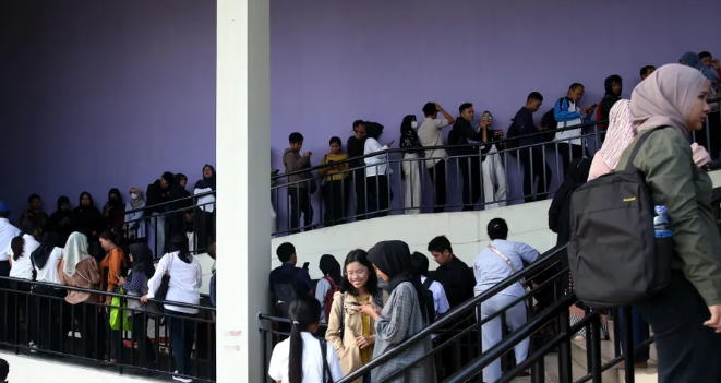 Gimana Kodrat Pekerja Umur 40 Tahun ke Atas di Pasar Kegiatan?