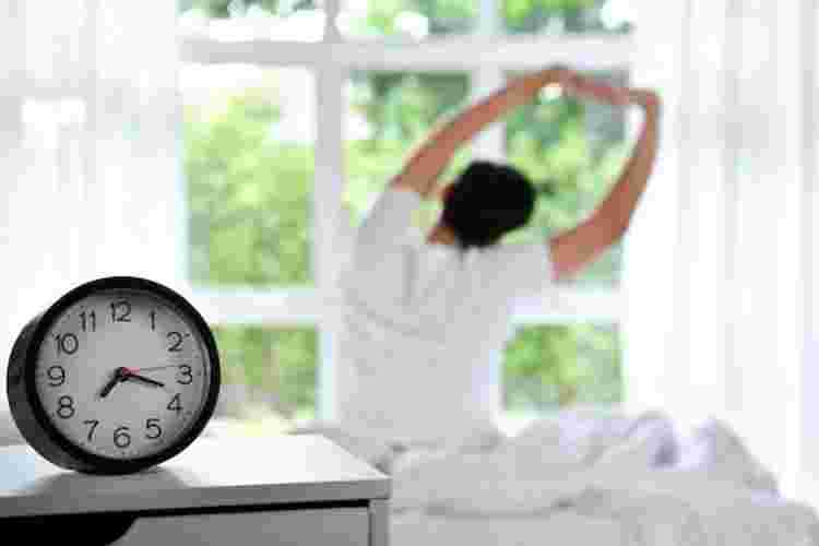 Langkah Membiasakan Diri Bangun Pagi Setiap Hari - Membuat Kerutinan Bangun Pagi Dengan cara Tidak berubah- ubah